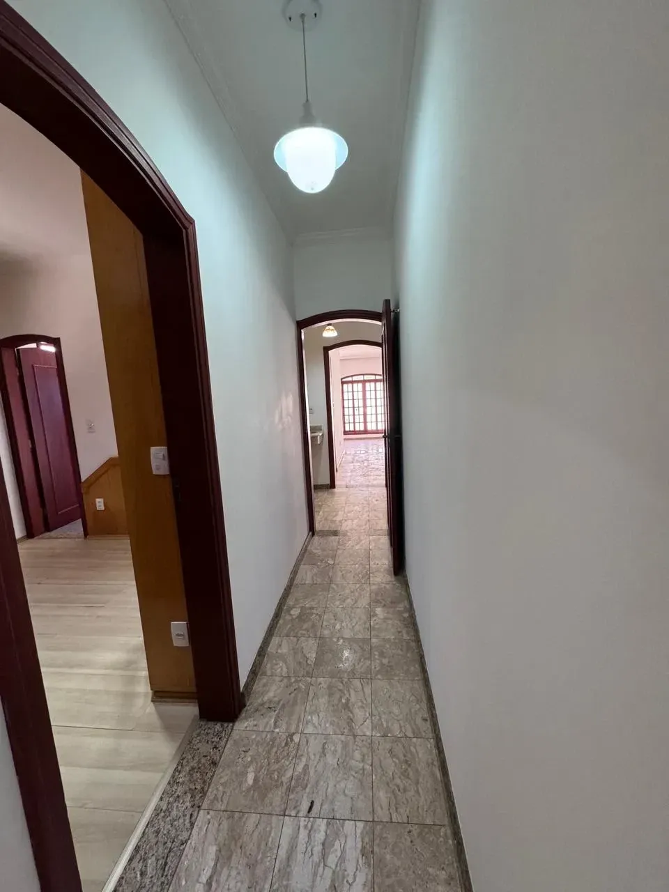 Imagem Casa com 3 Quartos à Venda ou Locação, 400 m² em Jardim da Fonte - Jundiaí