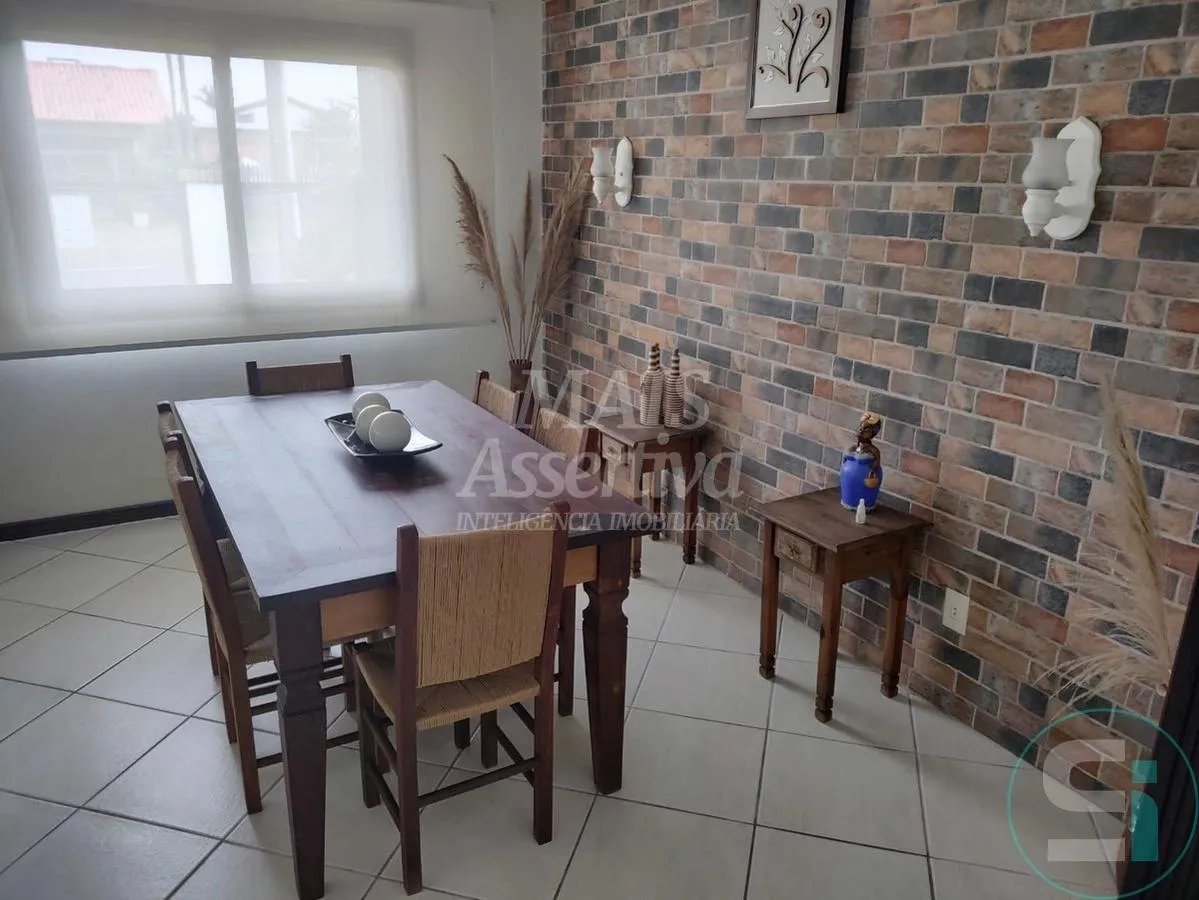 Imagem Casa para venda 03 dormitórios e piscina em Xangrilá Centro