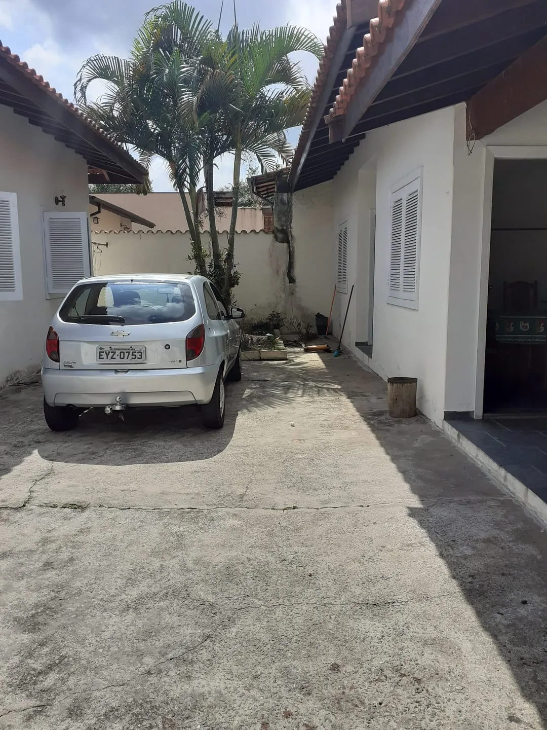 Imagem Casa à venda 3 Quartos, 2 Suites, 3 Vagas, 348M², Parque São Domingos, Pindamonhangaba - SP