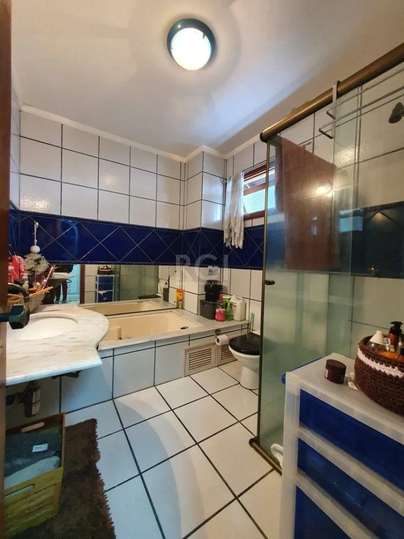 Imagem Casa Condominio para Venda - 233.52m², 3 dormitórios, sendo 1 suites, 4 vagas - Ipanema