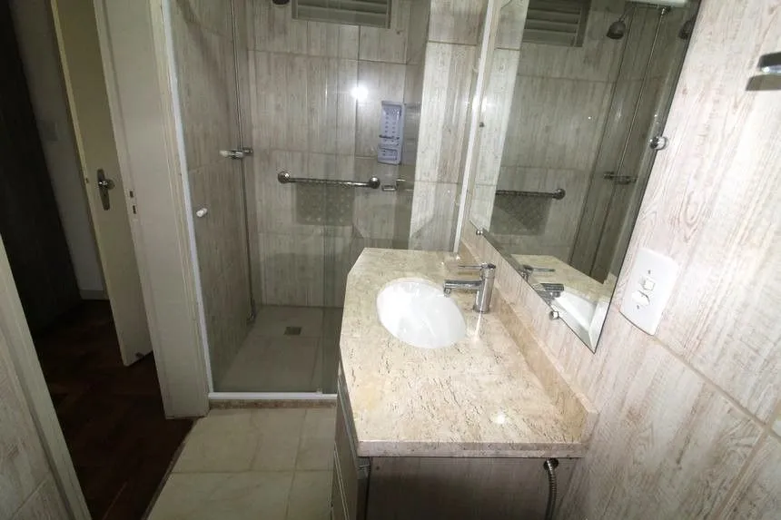 Imagem APARTAMENTO MOBILIADO E COM VAGA NO MENINO DEUS