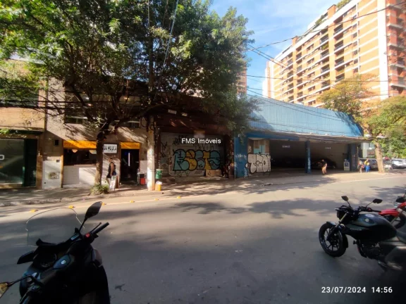 Imagem Loja com 235m² para locação em Pinheiros.