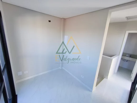 Imagem SOBRADOS TRIPLEX - ÚLTIMA UNIDADE DISPONÍVEL