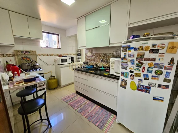 Imagem EXCELENTE APARTAMENTO REFORMADO, NASCENTE, VAZADO, NA SQS 410 DA ASA SUL