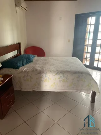 Imagem Casa a venda, são 4 casas no mesmo terreno sendo 2 casas de frente, (uma de 3 quartos e a outra de 2 quartos) em Balneário Camboriú SC