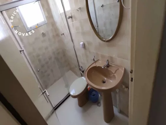 Imagem Apartamento 2 Quartos Sendo 01 Suíte Mobiliado Cozinha, Área de Serviço Dependência completa de empregado banheiros Ampla sala Vaga de Garagem