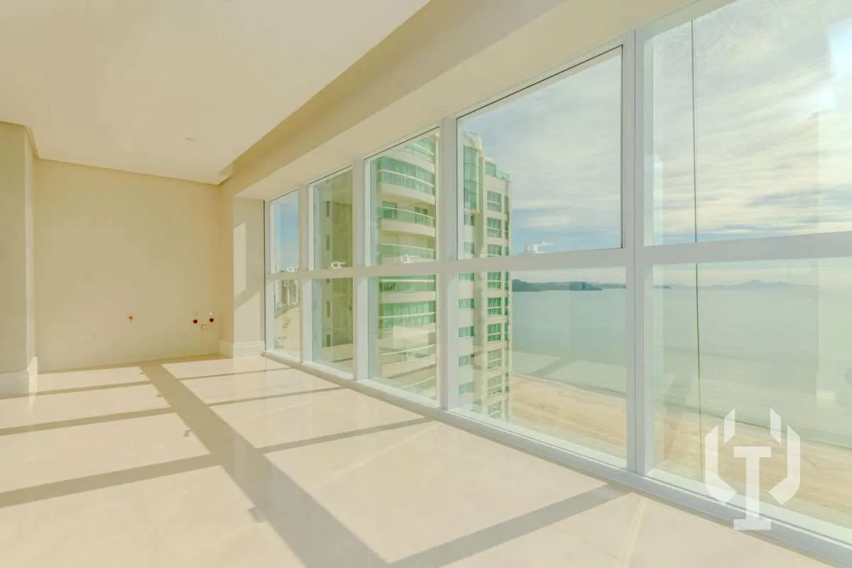 Imagem Apartamento à venda, no ONE TOWER em Balneário Camboriú, Barra Sul, com 4 quartos, 194,24m2