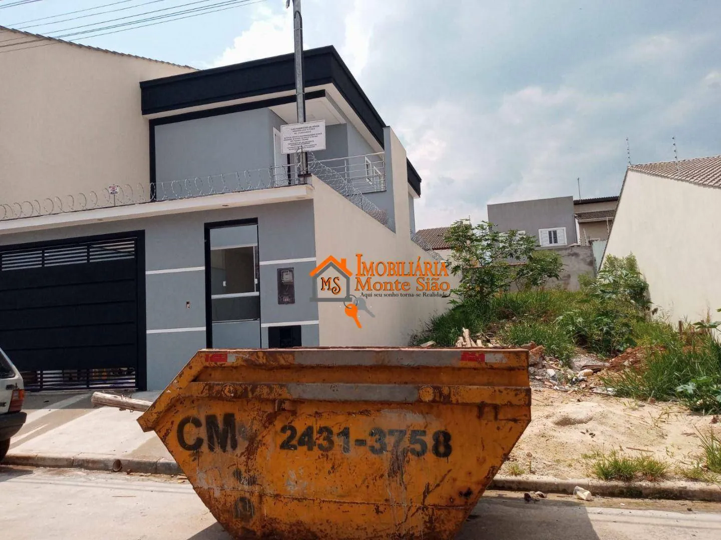 Imagem Sobrado à venda, 152 m² por R$ 859.999,00 - Carmela Três - Guarulhos/SP