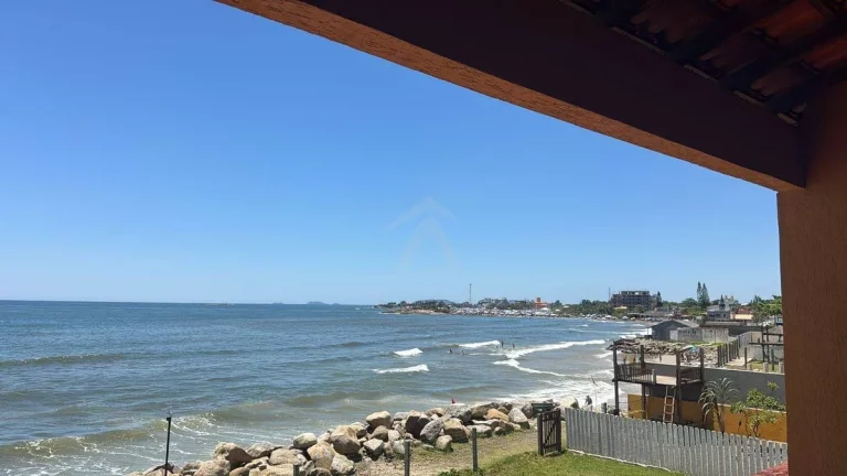 Imagem SOBRADO, 4 QUARTOS SENDO 1 SUÍTE, ITAPEMA DO NORTE