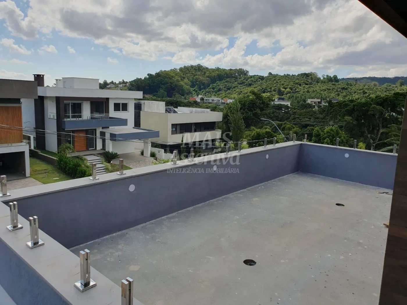 Imagem Excelente sobrado de alto padrão em Alphaville, Residencial Lombardia - POA