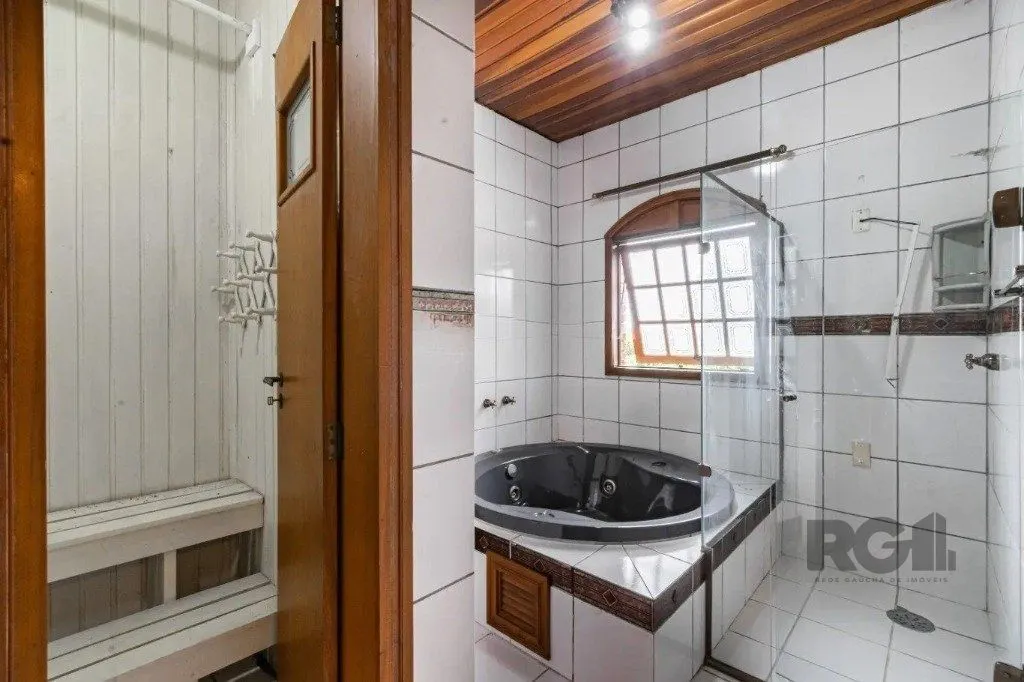 Imagem Casa com 3 dormitórios no bairro Passo das Pedras