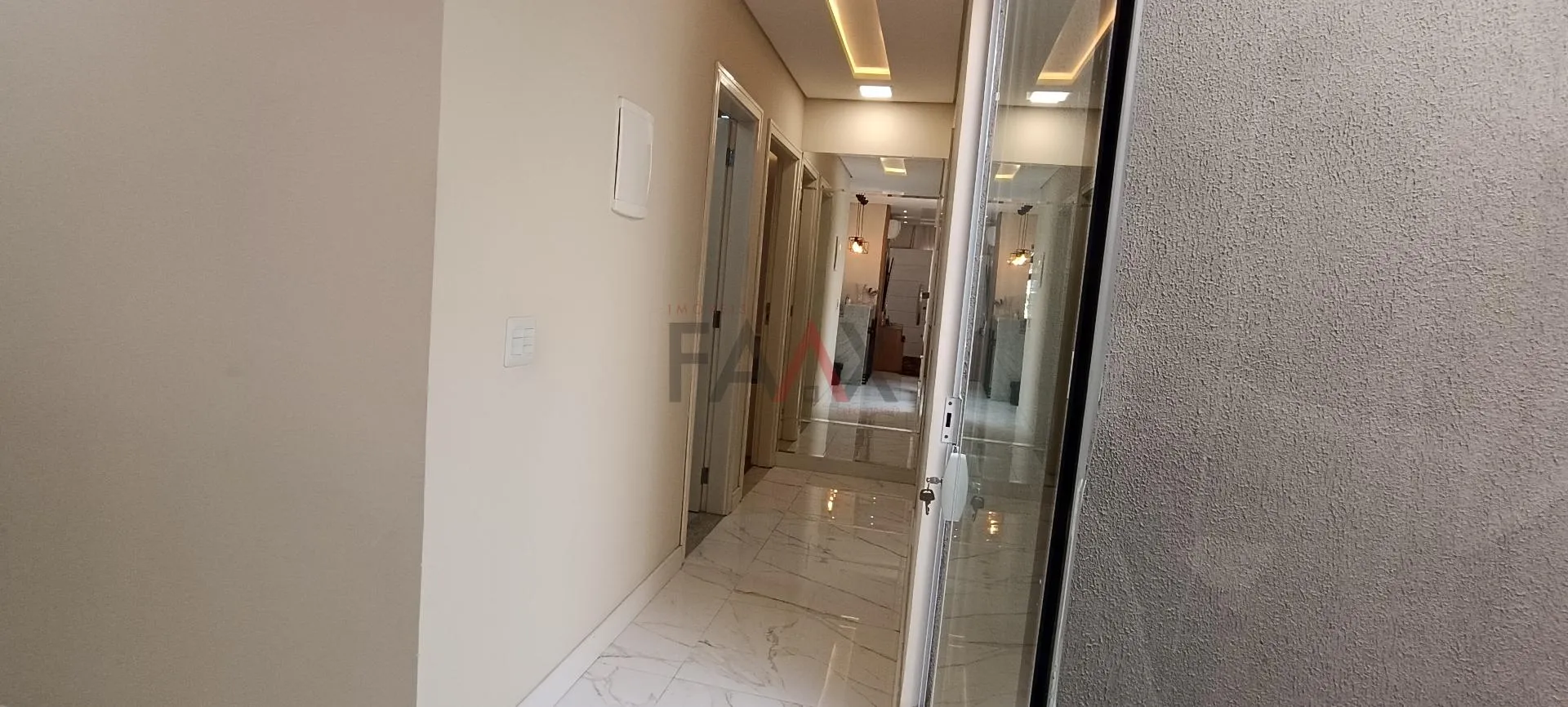 Imagem Excelente casa com Quarto mais Closet no Morro Alto em Guarapuava