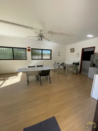 Imagem Casa térrea com 3 suítes em condomínio à venda em Jordanésia - Cajamar/SP