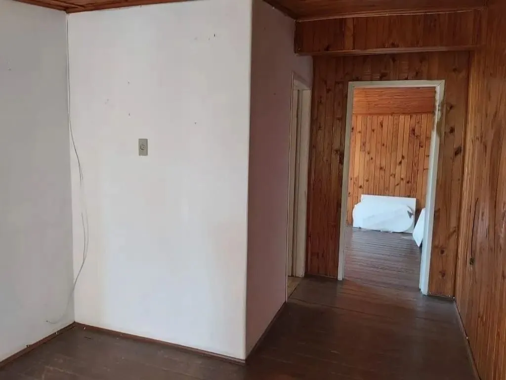 Imagem Casa com 4 dormitórios no bairro Passo da Areia
