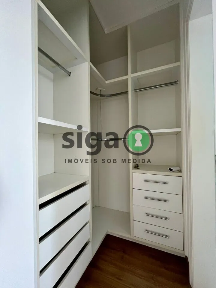 Imagem Apartamento de 260m2, com 4 suítes e 4 vagas no coração do Panamby
