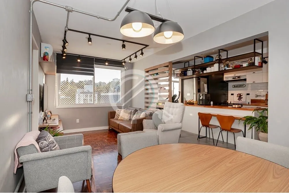 O apartamento dos seus sonhos à venda em Menino Deus, Porto Alegre! Este maravilhoso imóvel, local...