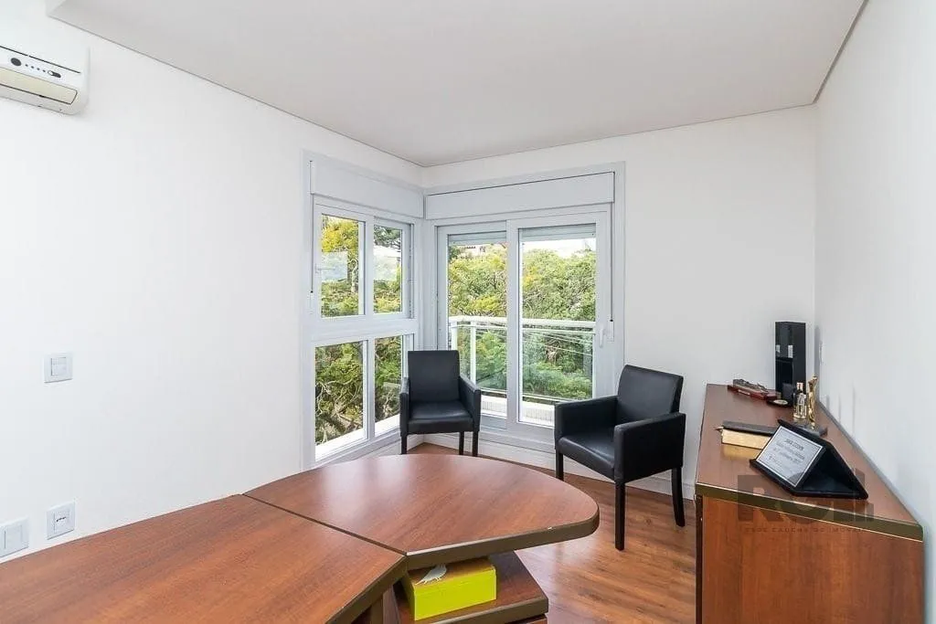 Imagem Excelente cobertura de 238m² com 3 dormitórios e 2 vagas.
