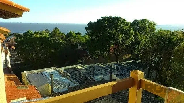 Imagem Casa em Condominio Fechado com 02 dormitórios sendo 01 suite Porto Alegre/RS
