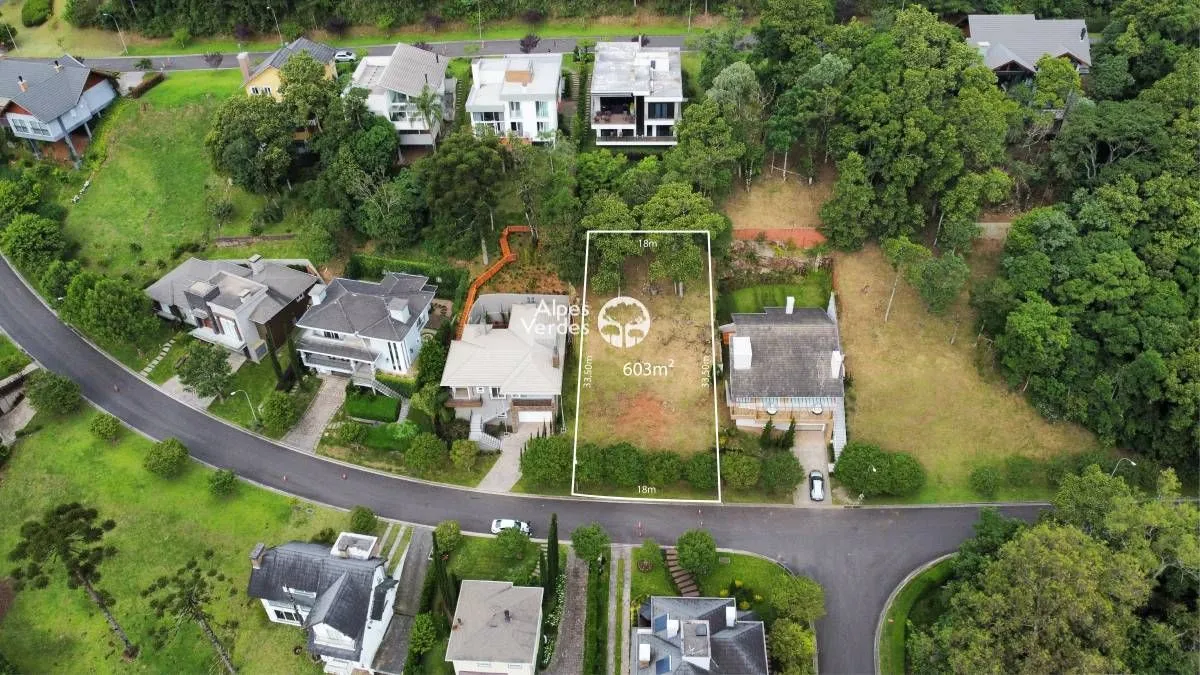 Imagem Vende-se terreno prox ao centro de Gramado-603m2- Valor R$ 1.309.098,12