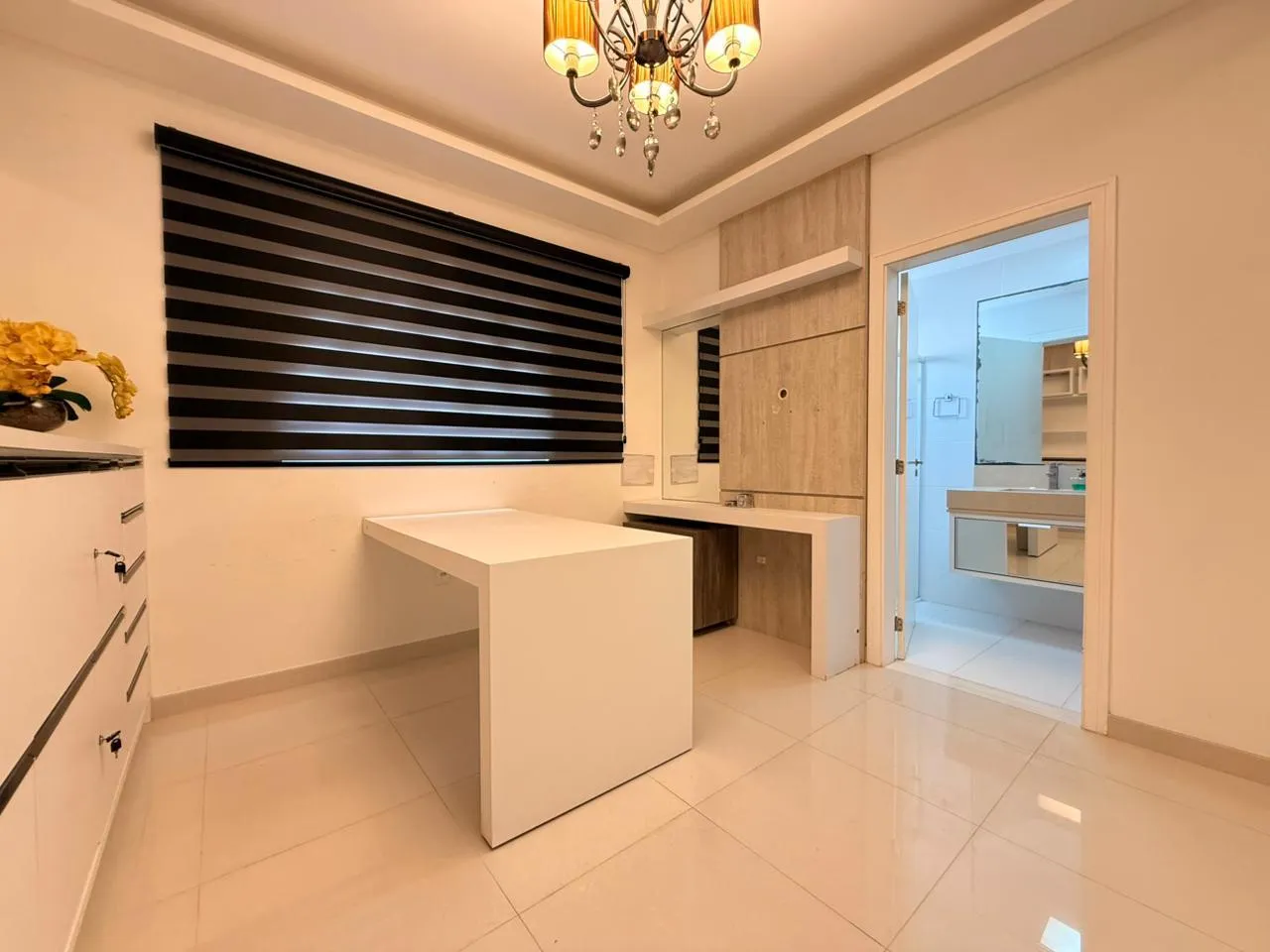 Imagem Apartamento com vista para o mar à venda com 197.7m2 por R$ 2.490.000,00