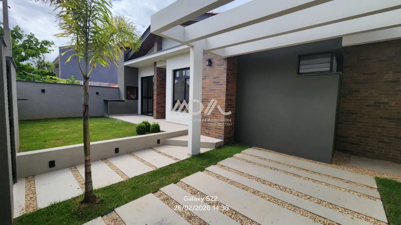 Imagem Casa NOVA, com projeto moderno e excelente padrão de acabamento. 
São 3 dormitórios, sendo 1 suí...