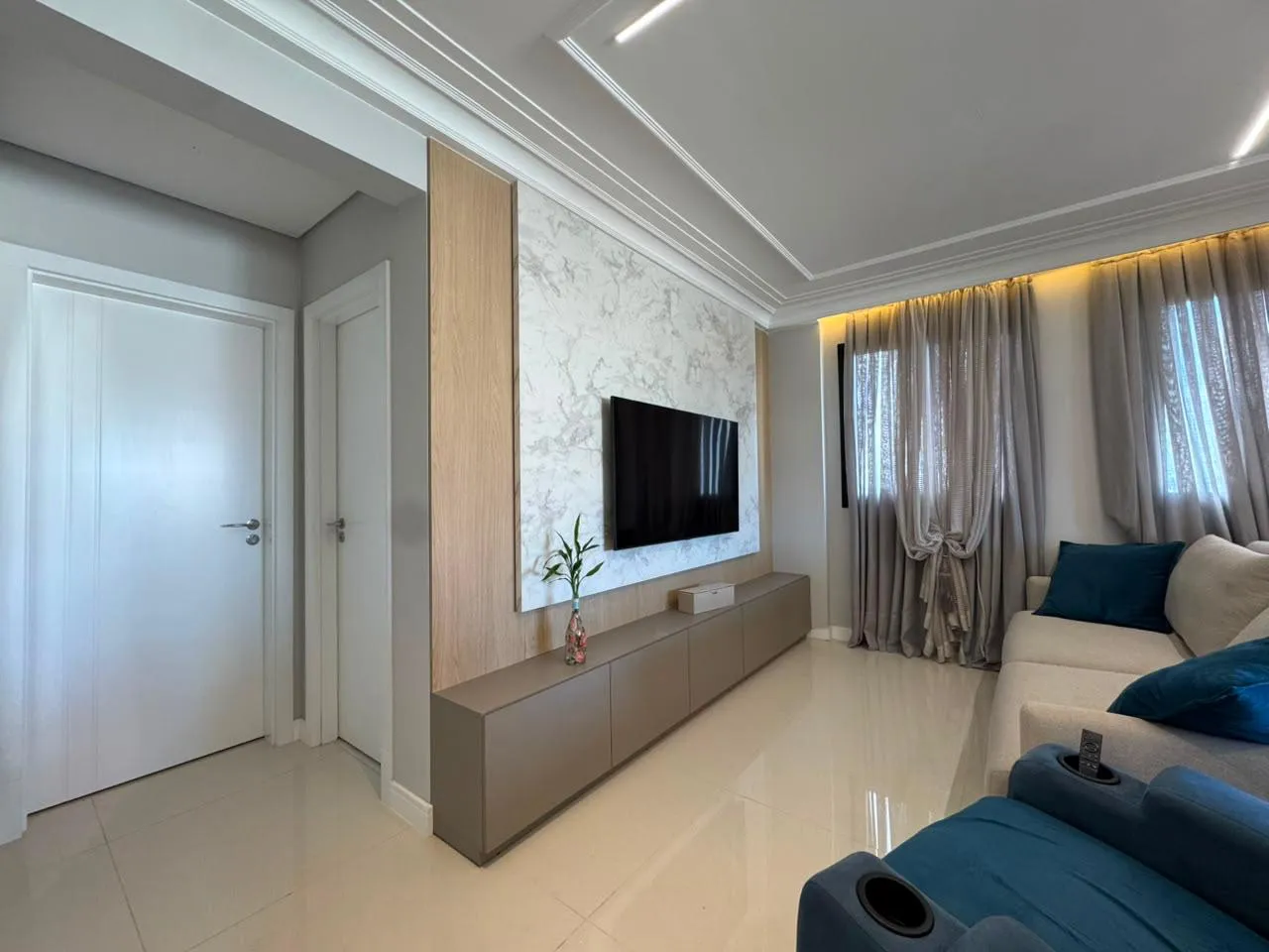 Imagem Apartamento à venda com 92.9m2 por R$ 2.015.000,00