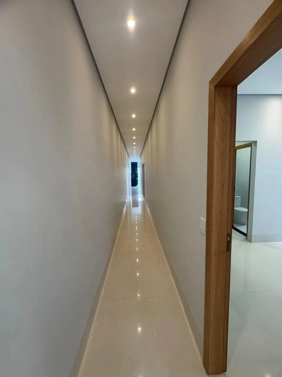 Imagem Casa com 3 quartos e quintal em Cuiabá Santa Cruz II