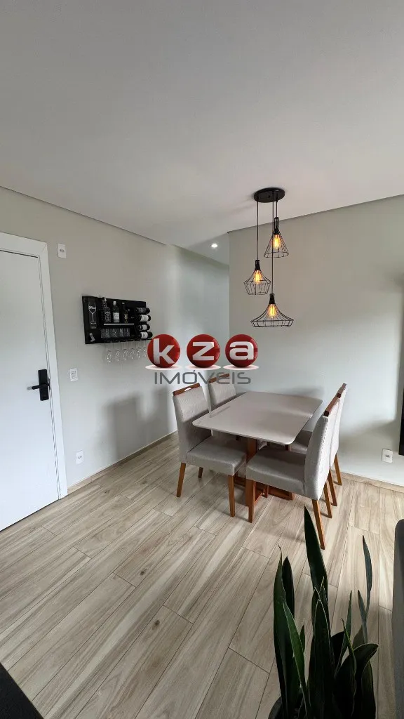 Imagem Apartamento à venda em Vinhedo-SP, bairro Marambaia: 2 quartos, 1 sala, 1 banheiro, 2 vagas de garagem. 48m² de área.