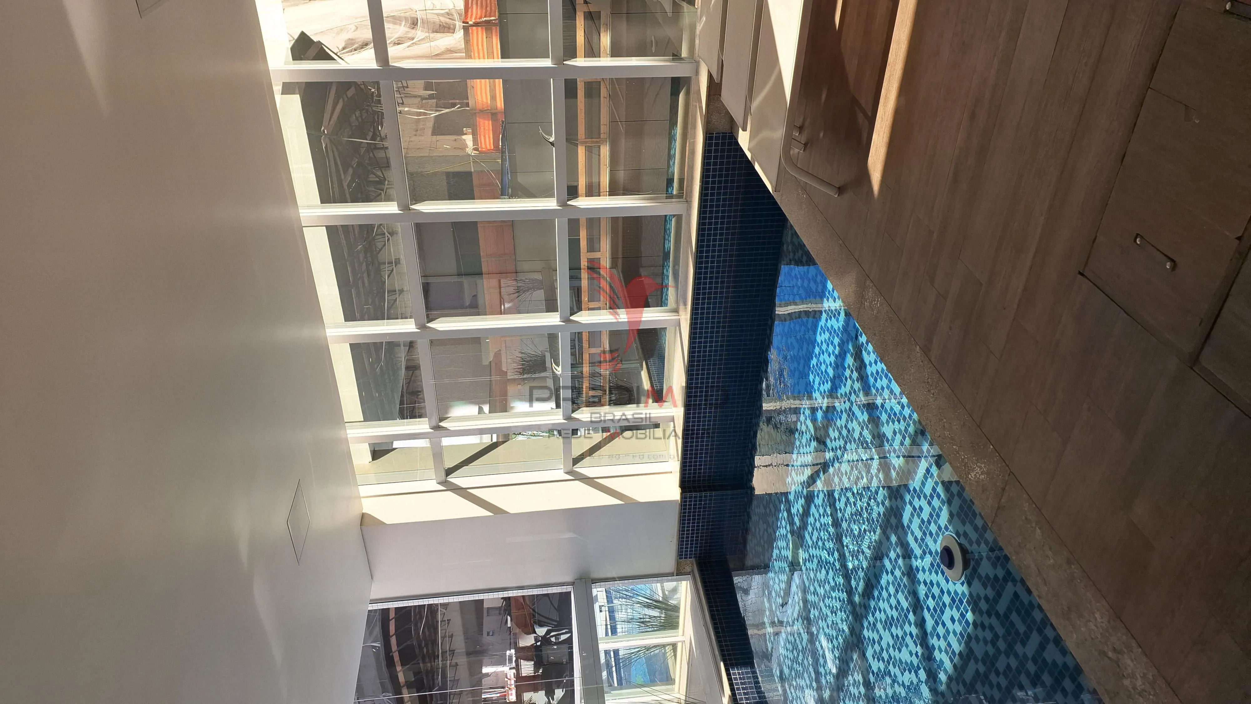 Foto do imóvel Apartamento alto padrão na meia praia