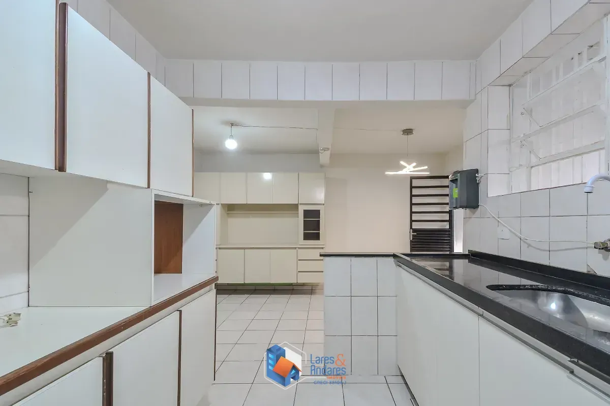 Imagem Casa para venda em Jardim Aeroporto com 4 quartos, sendo 2 suítes, 124m²
