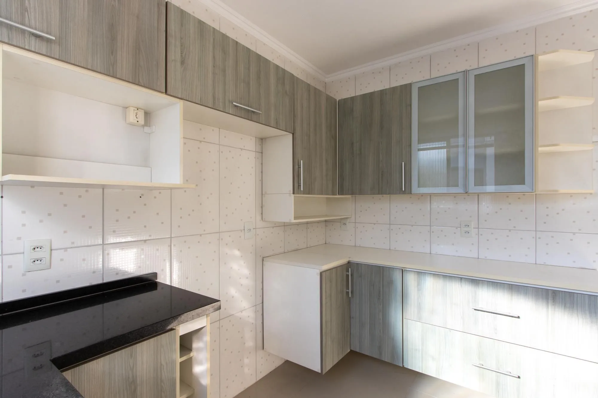 Imagem Apartamento com 2 dormitórios com 74m² e 1 vaga e no Menino Deus