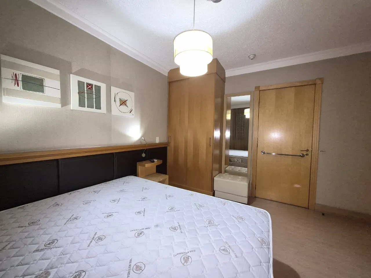 Imagem Apartamento mobiliado com renda garantida - Excelente oportunidade para investidor em Porto Alegre