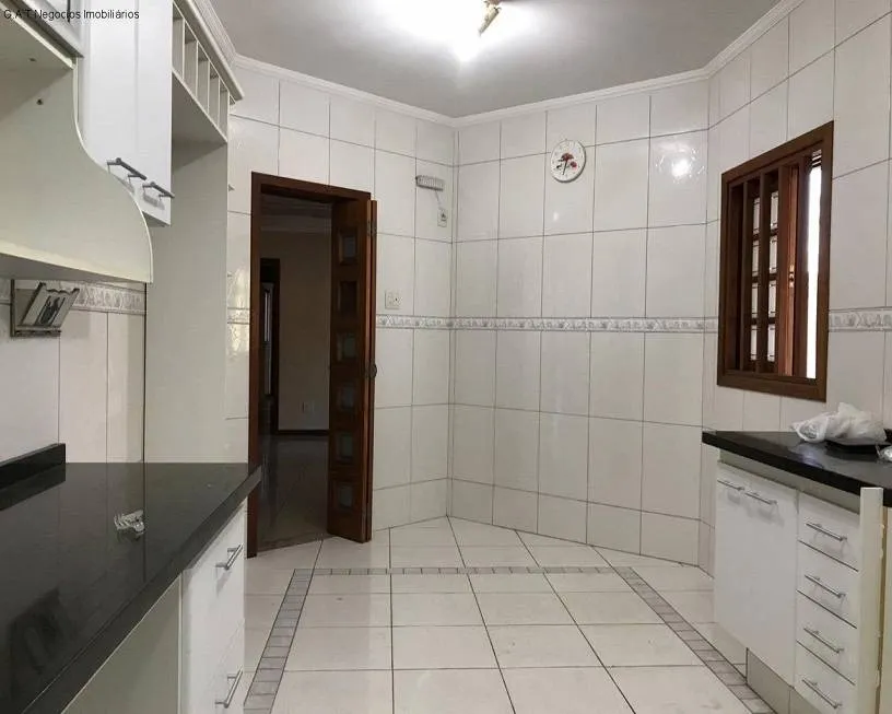 Imagem Casa Terra de 774m² com 2 Quartos e 2 banheiros à Venda no Jardim do Sol - SOROCABA/SP