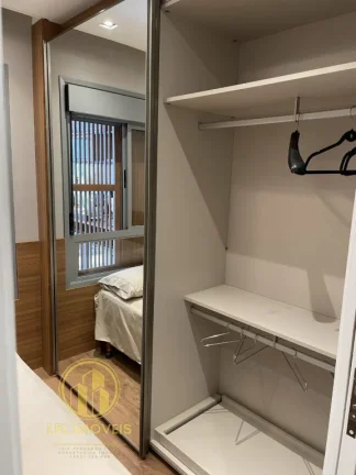 Imagem Apartamento Mobiliado para Venda, com 3 dormitórios e 2 vagas. Vila Madalena / Pinheiros