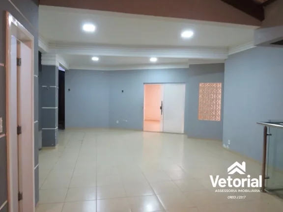 Imagem Oportunidade única! Casa para locação no Jardim Ouro Branco em Barreiras-BA: 3 quartos, 2 suítes, 3 salas, 3 banheiros, 4 vagas de garagem, 300m².