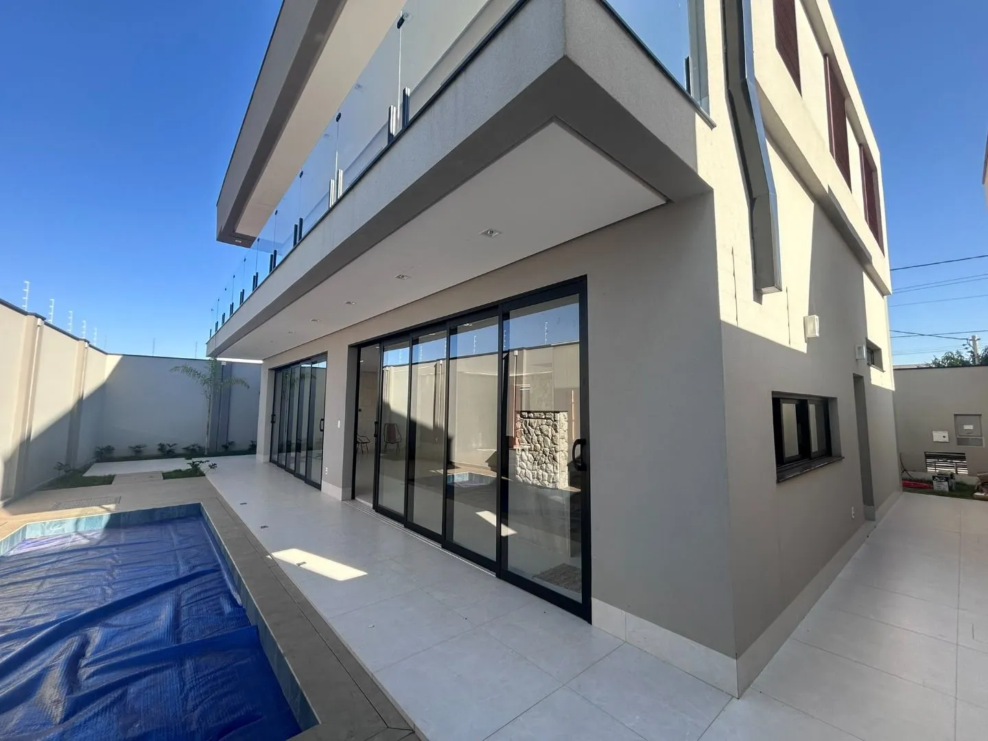Imagem Casa com 3 dormitórios, 280 m² - venda por R$ 2.050.000 ou aluguel por R$ 7.500/mês - Campos Elíseos - Patos de Minas/MG
