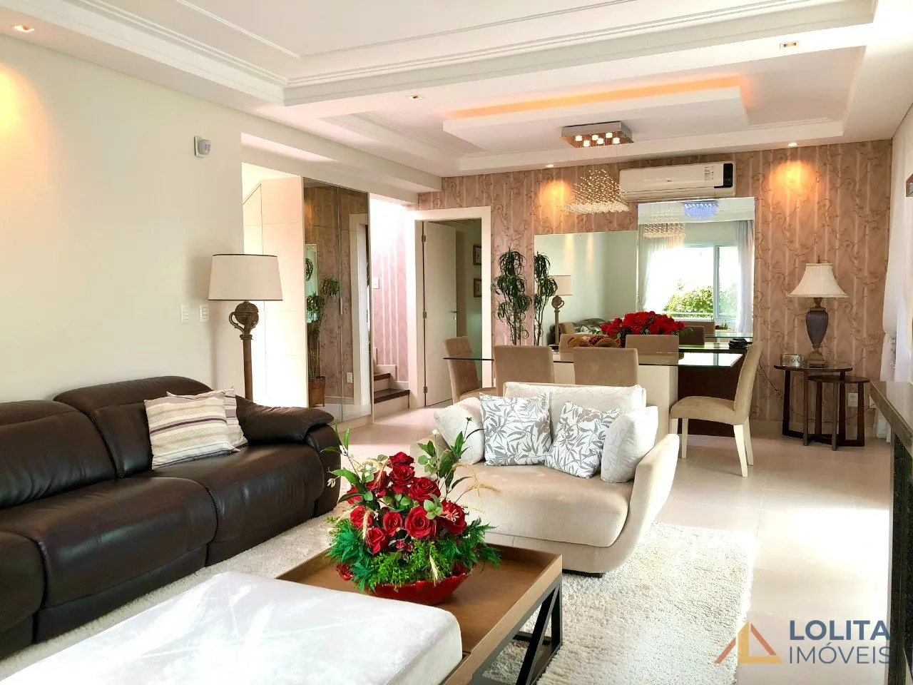 CASA COM 3 SUÍTES À VENDA EM SANTO AMARO DA IMPERATRIZ/SC em Geral da Vargem Grande