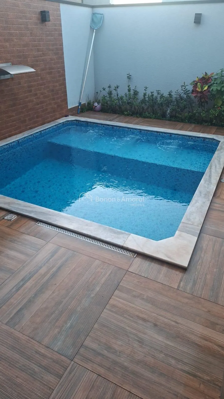 Imagem Casa à venda em condomínio, em Paulínia, 3 suites, closet, lavabo, escritório, 4 vagas, aquecimento solar, piscina com cascata,fino acabamento.