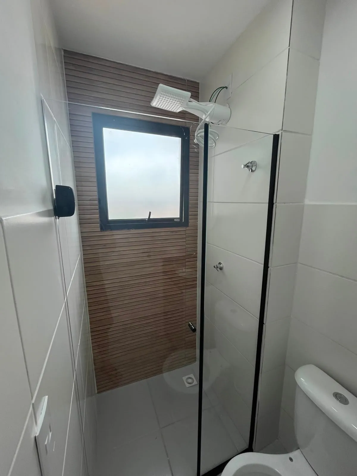 Imagem Apartamento à venda no Mirante Ipanema, Caguassu, com 46m², 2 quartos, varanda, andar alto, piscina e lazer completo. Aceita financiamento e FGTS.