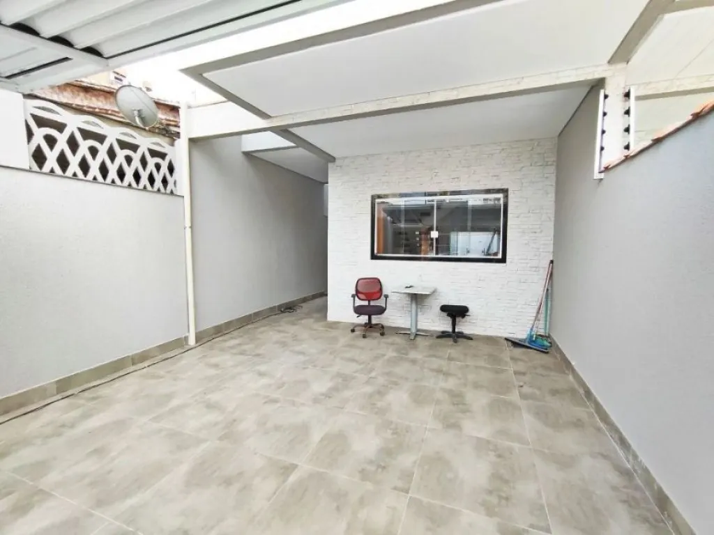Imagem CASA COM 130,00 m² - OCIAN - PRAIA GRANDE SP