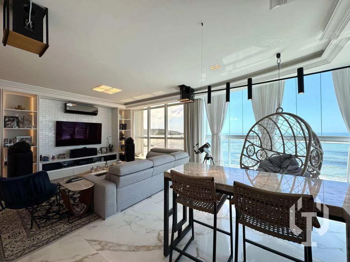 Imagem Apartamento Frente Mar Finamente Mobiliado e Decorado, com 4 Suítes, em Itapema.