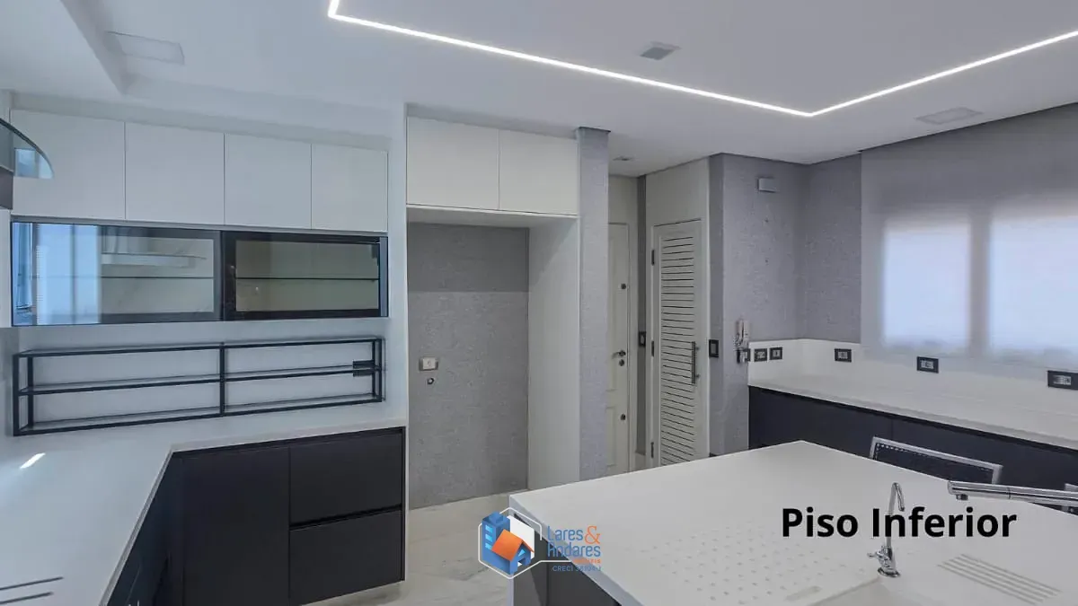 Imagem Cobertura para venda e locação em Campo Belo com 4 quartos, sendo 2 suítes, 440m²