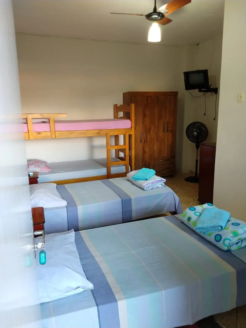 Imagem Comercial à venda e locação 21 Quartos, 18 Suites, 14 Vagas, 1100M², Jardim Santa Luzia, Pindamonhangaba - SP