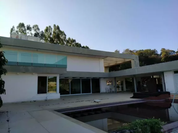 Imagem Casa duplex para aluguel, 9 quartos, 1 suíte, 5 vagas, Condomínio Belvedere - ESMERALDAS/MG