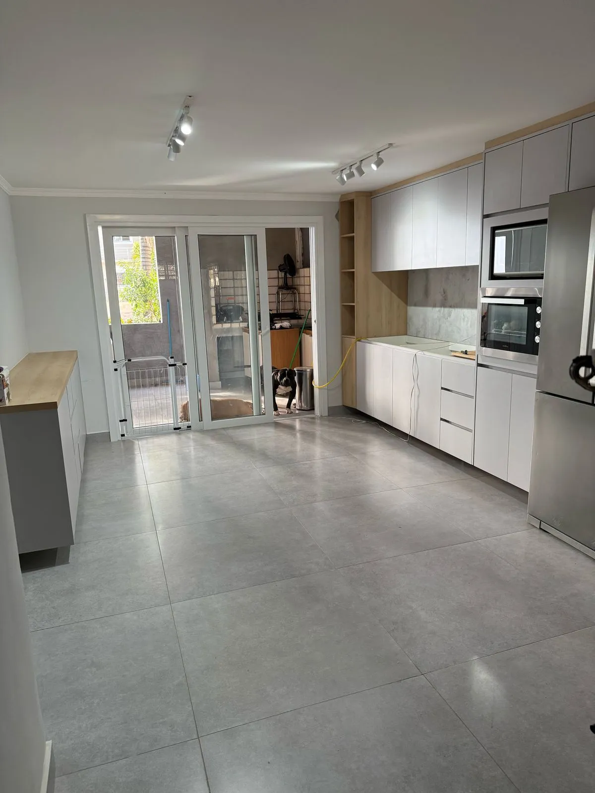 Imagem Casa com 03 quartos e 02 vagas de garagem