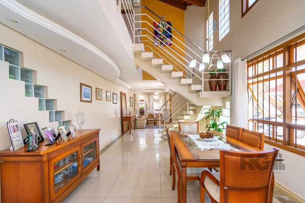 Imagem Casa em condominio no Sarandi de 3 dormitórios 2 vagas e infra