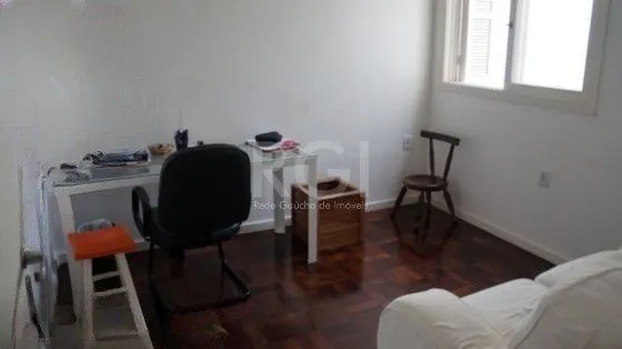 Imagem Apartamento para Venda - 77m², 3 dormitórios, Petrópolis
