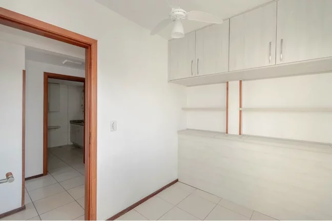 Imagem Apartamento para venda no bairro Medianeira em Porto Alegre