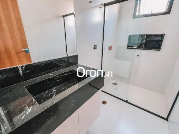 Imagem Sobrado à venda, 330 m² por R$ 3.230.000,00 - Portal do Sol Green - Goiânia/GO