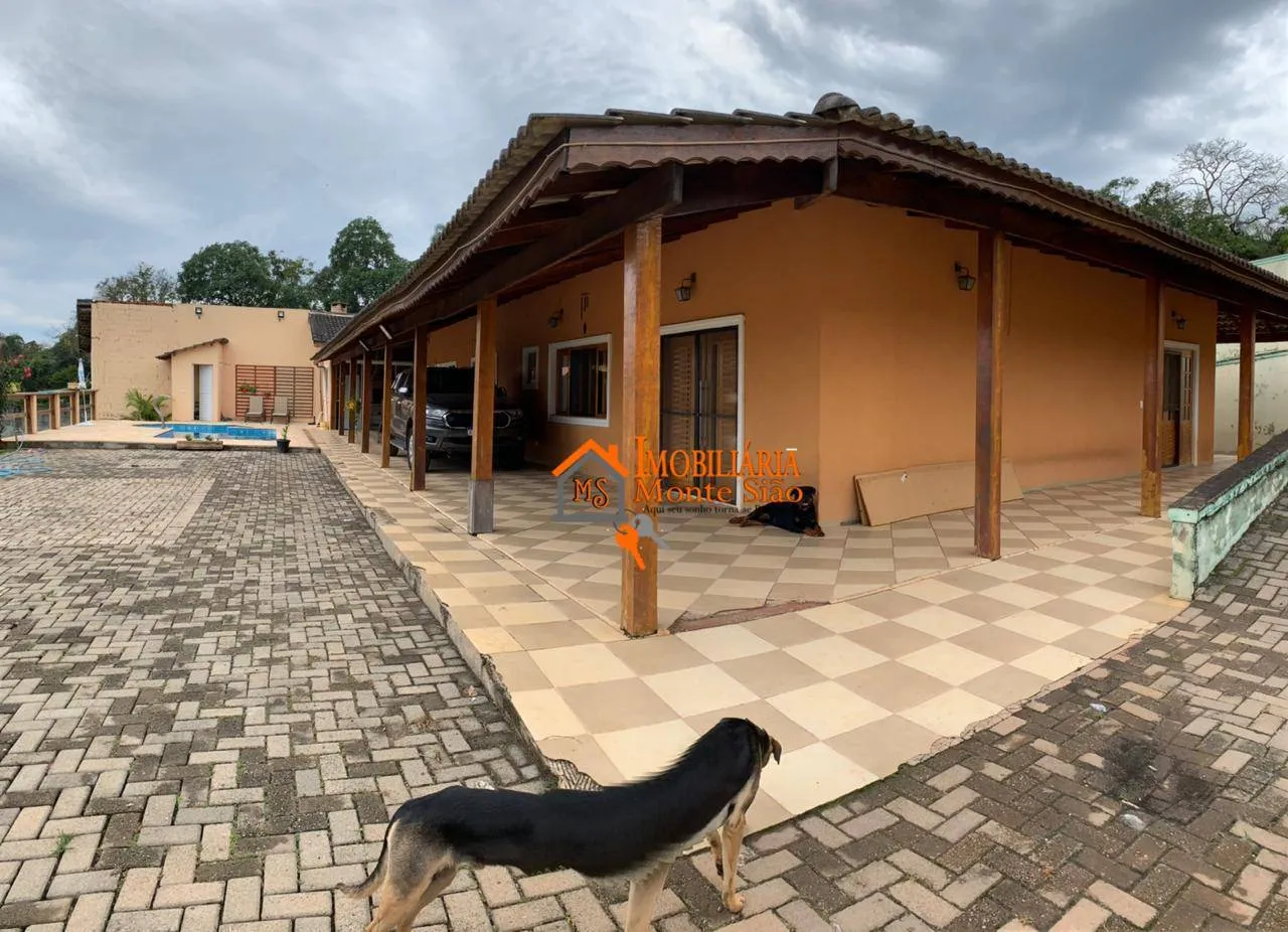 Imagem Casa com 4 dormitórios à venda, 300 m² por R$ 2.500.000,00 - Fazenda Velha - Arujá/SP